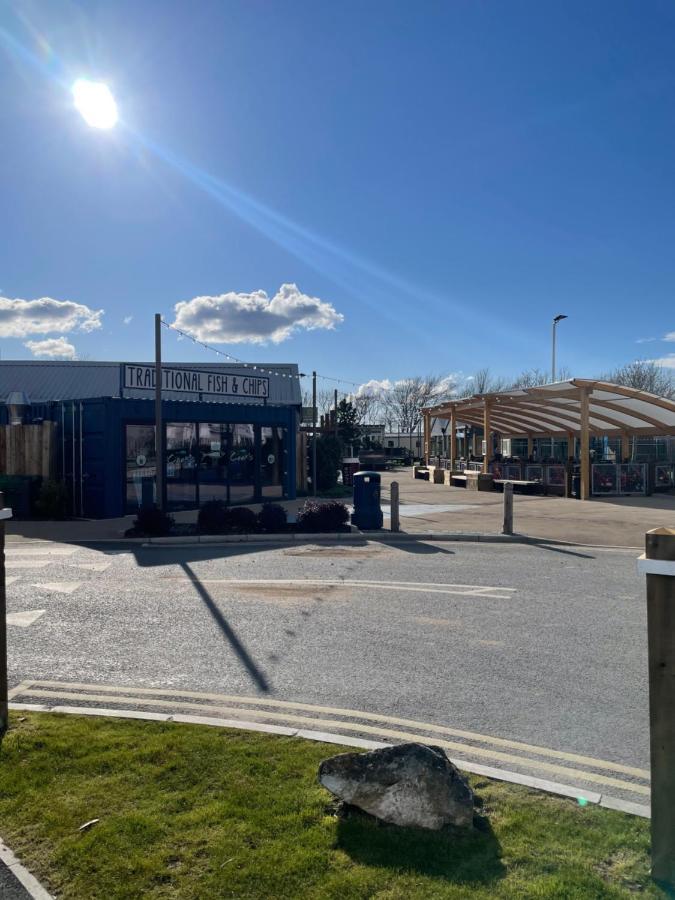 Beautiful 3-Bed Caravan Situated On Lakeland Haven Grange-over-Sands Buitenkant foto